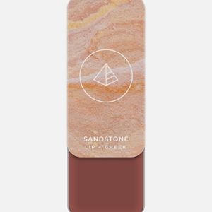 Sandstone Lip, cheek